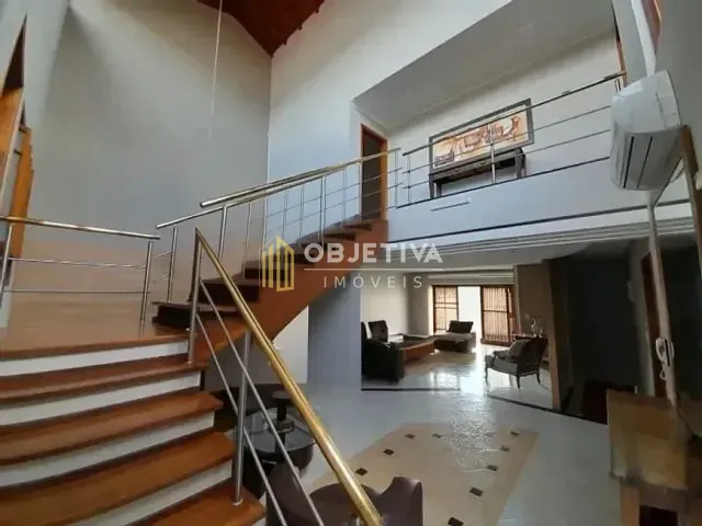 Casa 5 quartos e 4 banheiros, para alugar, no bairro Vila Jardim em Porto Alegre