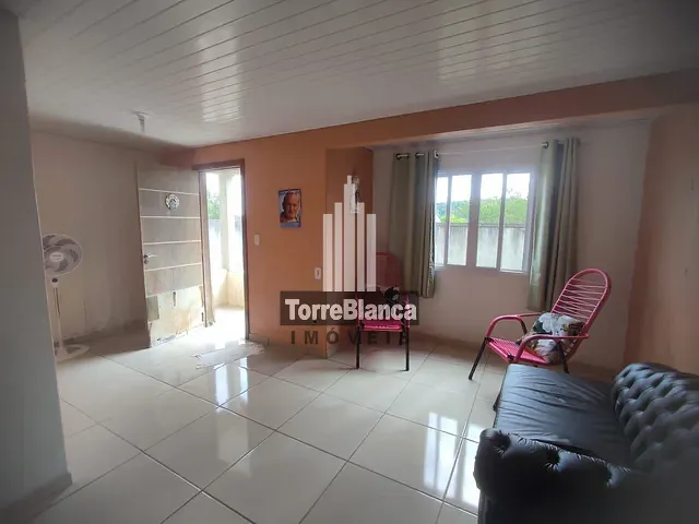 Casa com 300m² 1 quarto e 1 banheiro, à venda, no bairro Contorno em Ponta Grossa