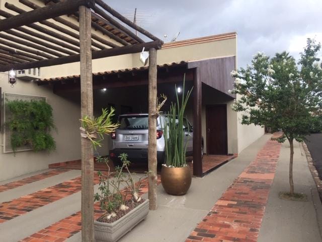 Foto do Casa - Casa com 3 dormitórios à venda, 300 m² por R$ 750.000,00 - Vila Celeste - Uberaba/MG | ZUCATO IMOBILIARIA LTDA