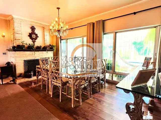 Casa com 1200m² 5 quartos e 4 banheiros, à venda, no bairro Samambaia Parque Residencial em Atibaia