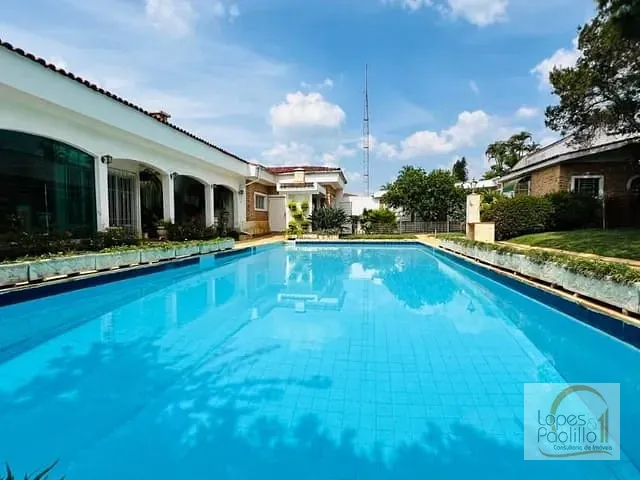 Casa com 1200m² 5 quartos e 4 banheiros, à venda, no bairro Samambaia Parque Residencial em Atibaia