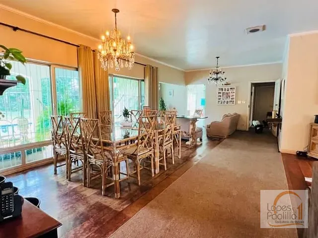 Casa com 1200m² 5 quartos e 4 banheiros, à venda, no bairro Samambaia Parque Residencial em Atibaia