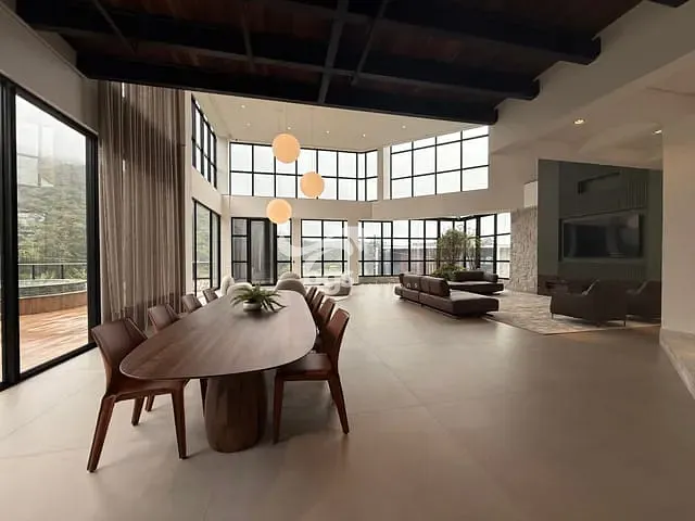 Casa 6 quartos e 7 banheiros, à venda, no bairro Ilhota em Itapema
