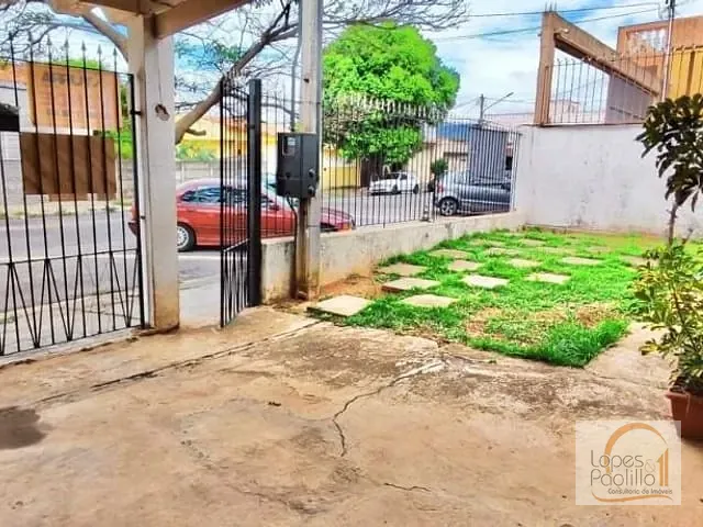 Casa com 220m² 2 quartos e 2 banheiros, à venda, no bairro Alvinópolis em Atibaia