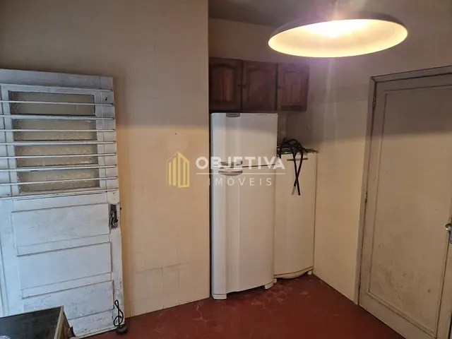 Casa com 310m² 2 quartos e 1 banheiro, à venda, no bairro Vila Assunção em Porto Alegre