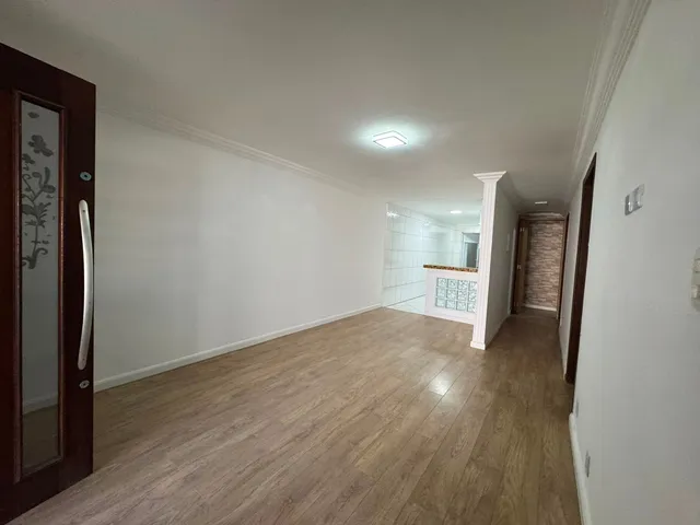 Casa com 80m² 3 quartos e 2 banheiros, para alugar, no bairro Metalúrgicos em Osasco