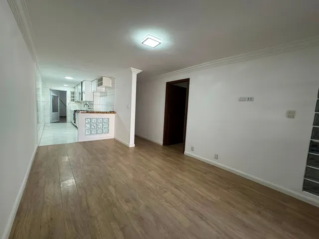 Casa com 80m² 3 quartos e 2 banheiros, para alugar, no bairro Metalúrgicos em Osasco