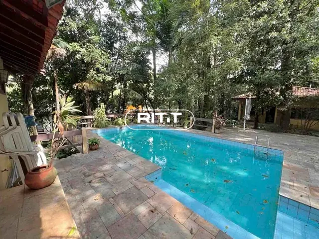 Casa com 2260m² 6 quartos e 9 banheiros, à venda, no bairro Parque São Quirino em Campinas