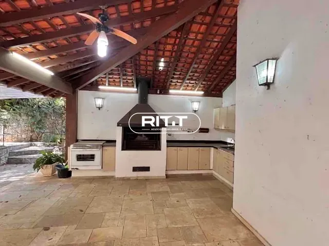 Casa com 2260m² 6 quartos e 9 banheiros, à venda, no bairro Parque São Quirino em Campinas