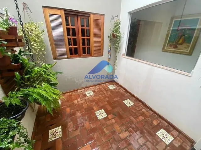 Casa com 140m² 3 quartos e 1 banheiro, à venda, no bairro Villa Branca em Jacareí