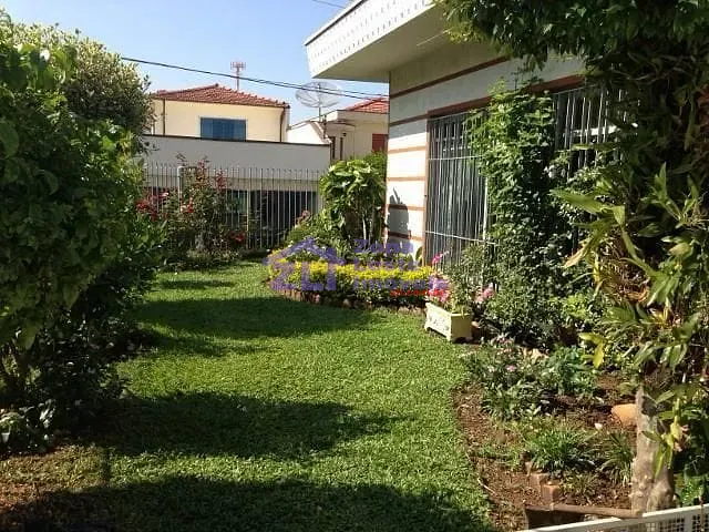Casa com 300m² 3 quartos e 2 banheiros, à venda, no bairro Vila Ivone em São Paulo