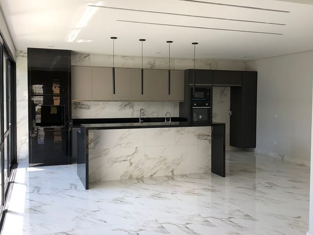 Foto do Casa - Casa à venda com 197m², 3 quartos, 1 súite, 4 vagas de garagem no Residencial Ouroville, Taubaté-SP | Paulista Imóveis