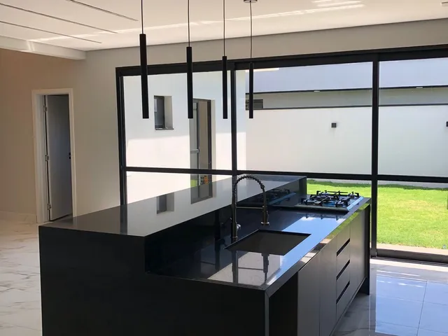 Foto do Casa - Casa à venda com 197m², 3 quartos, 1 súite, 4 vagas de garagem no Residencial Ouroville, Taubaté-SP | Paulista Imóveis