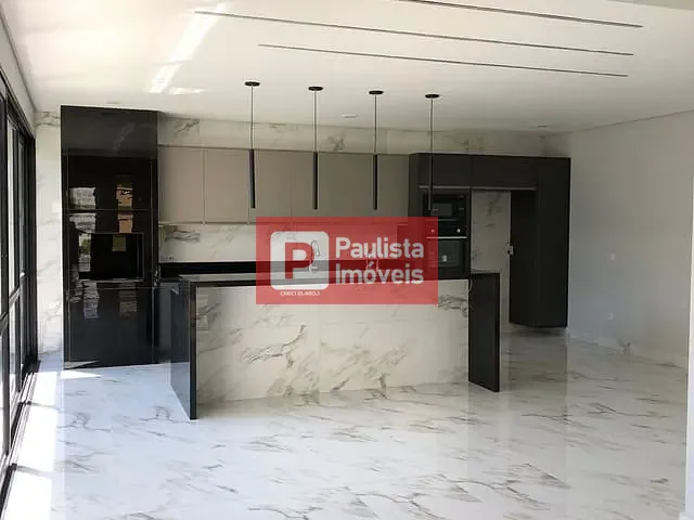 Casa com 327m² 3 quartos e 2 banheiros, à venda, no bairro Residencial Ouroville em Taubaté
