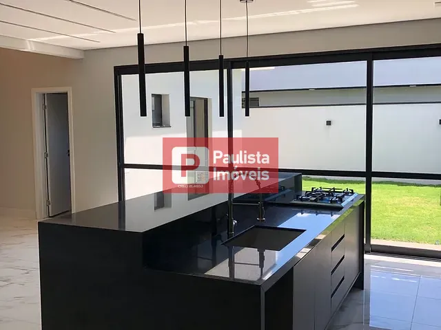 Casa com 327m² 3 quartos e 2 banheiros, à venda, no bairro Residencial Ouroville em Taubaté
