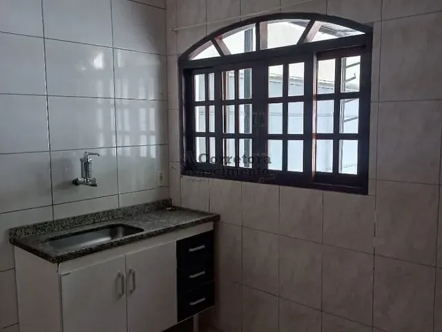 Casa com 250m² 2 quartos e 1 banheiro, à venda, no bairro Jardim Satélite em São José dos Campos