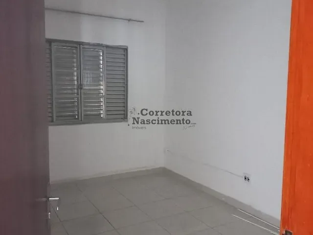 Casa com 250m² 2 quartos e 1 banheiro, à venda, no bairro Jardim Satélite em São José dos Campos