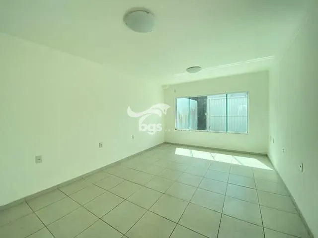 Casa com 175m² 3 quartos e 4 banheiros, à venda, no bairro Ariribá em Balneário Camboriú