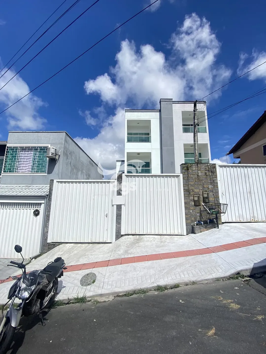 Casa, 3 quartos, 130 m² - Foto 1