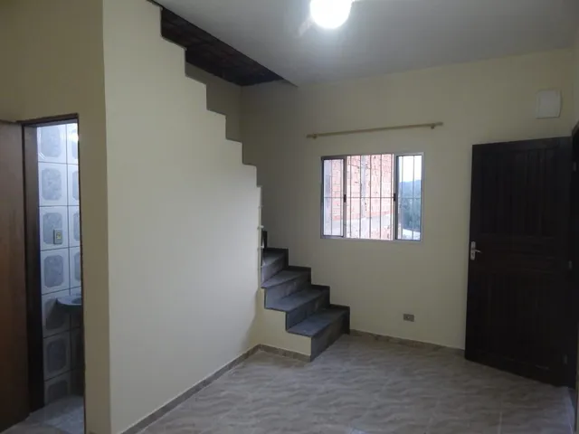 Casa com 138m² 2 quartos e 2 banheiros, à venda, no bairro Jardim Lina em Cotia