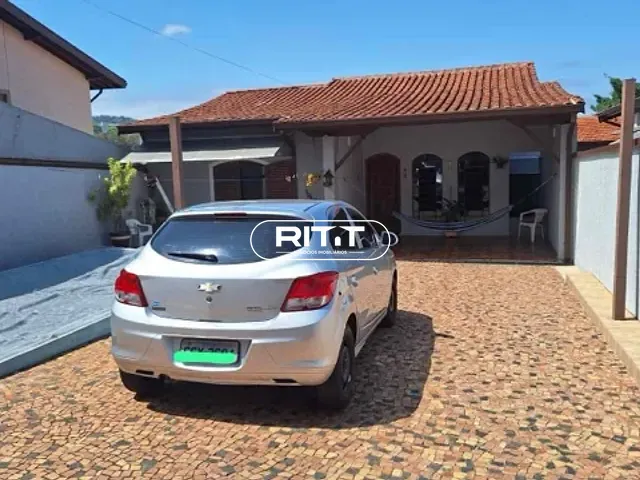 Casa com 340m² 2 quartos e 2 banheiros, à venda, no bairro Jardim das Vitórias Régias em Valinhos