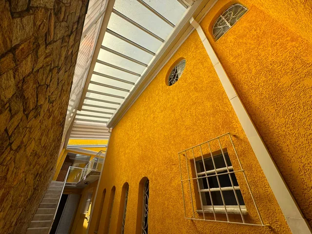Casa com 203m² 2 quartos e 4 banheiros, à venda, no bairro Cidade das Flores em Osasco