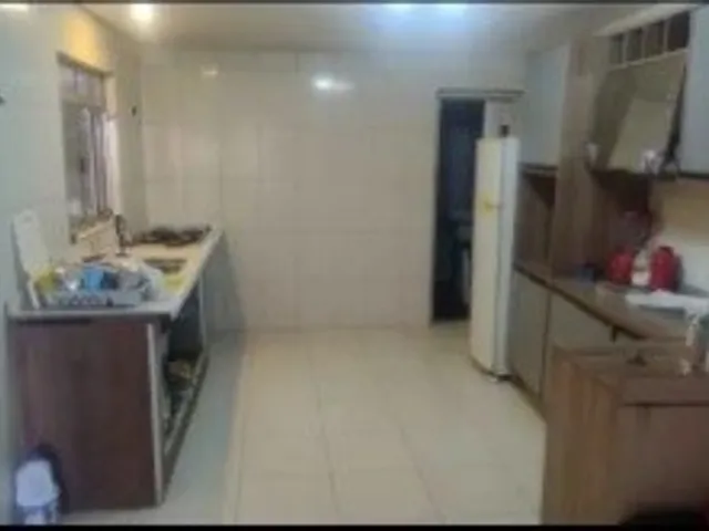Casa 5 quartos e 4 banheiros, à venda, no bairro Chácara das Flores em Carapicuíba