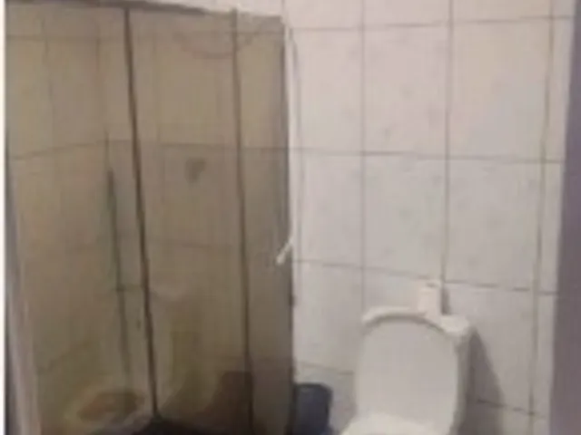 Casa 5 quartos e 4 banheiros, à venda, no bairro Chácara das Flores em Carapicuíba