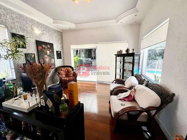 Casa com 690m² 3 quartos e 2 banheiros, à venda, no bairro Jardim Prudência em São Paulo