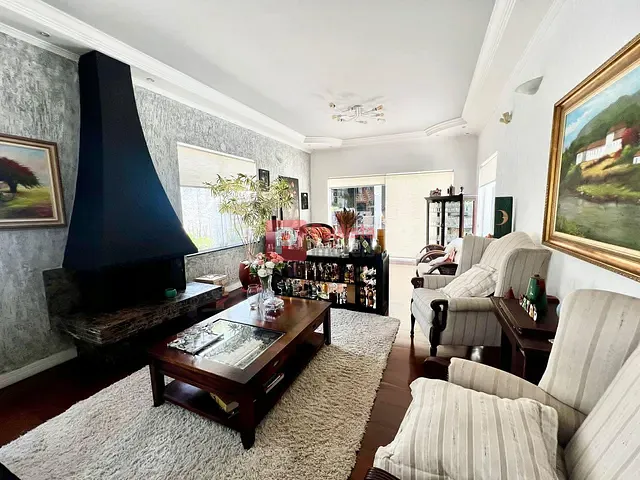 Casa com 690m² 3 quartos e 2 banheiros, à venda, no bairro Jardim Prudência em São Paulo
