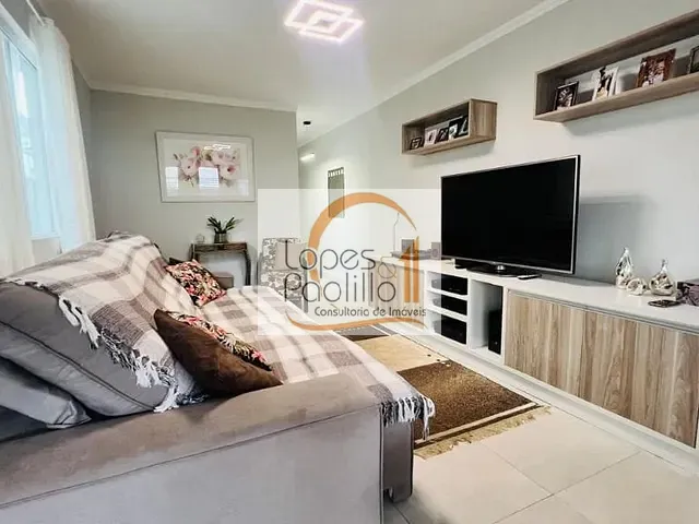Casa com 144m² 3 quartos e 3 banheiros, à venda, no bairro Jardim Maristela em Atibaia