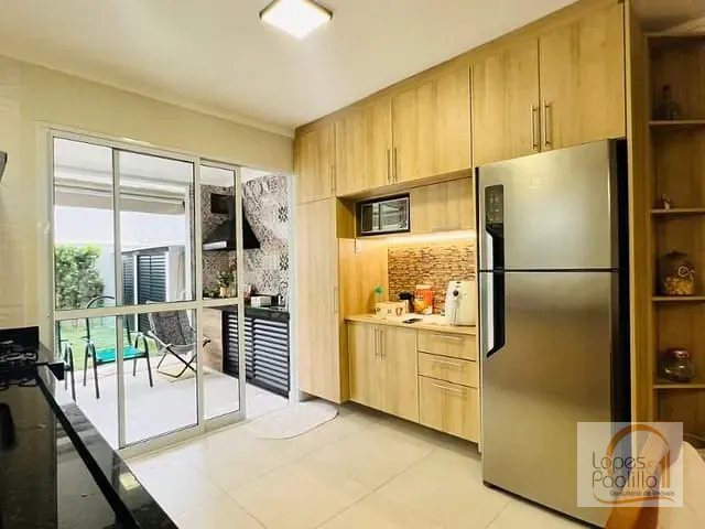 Casa com 144m² 3 quartos e 3 banheiros, à venda, no bairro Jardim Maristela em Atibaia