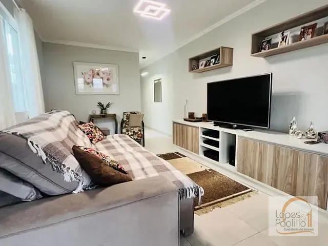 Casa com 144m² 3 quartos e 3 banheiros, à venda, no bairro Jardim Maristela em Atibaia