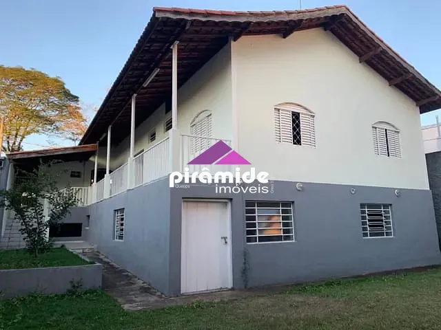 Casa com 435m² 4 quartos e 2 banheiros, à venda, no bairro Vila Industrial em São José dos Campos
