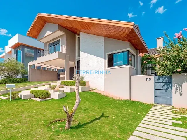 Casa 4 quartos e 3 banheiros, à venda ou para alugar, no bairro Condomínio Reserva do Paratehy em São José dos Campos