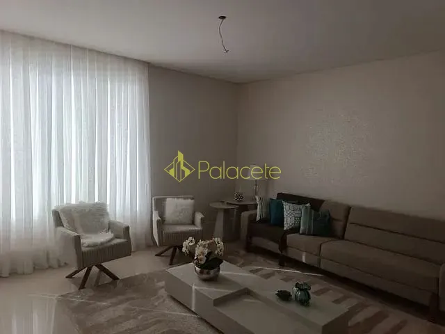 Casa com 360m² 5 quartos e 5 banheiros, à venda, no bairro Quiririm em Taubaté