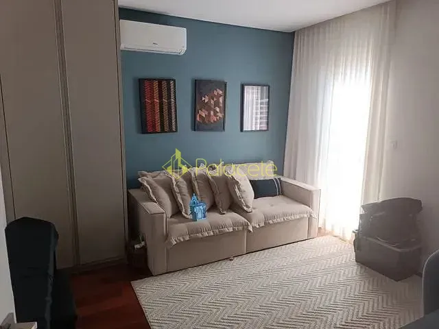 Casa com 360m² 5 quartos e 5 banheiros, à venda, no bairro Quiririm em Taubaté