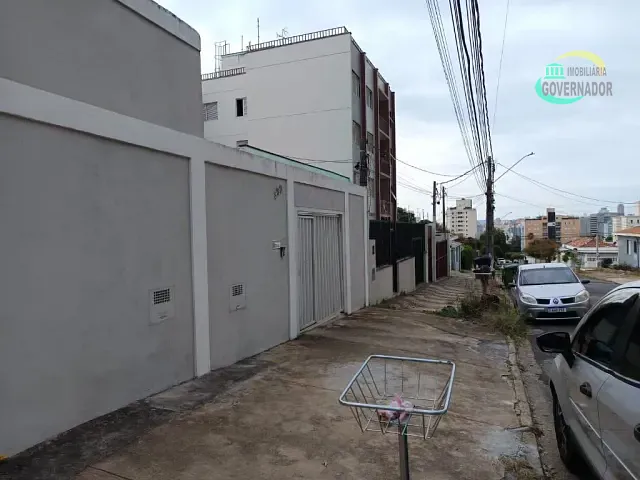 Casa com 242m² 3 quartos e 1 banheiro, à venda, no bairro Vila Rossi Borghi e Siqueira em Campinas