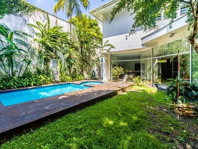 Foto do Casa - Casa alto padrão com piscina no Alto de Pinheiros, 480m², 4 suítes e lazer completo em área nobre | Paulista Imóveis