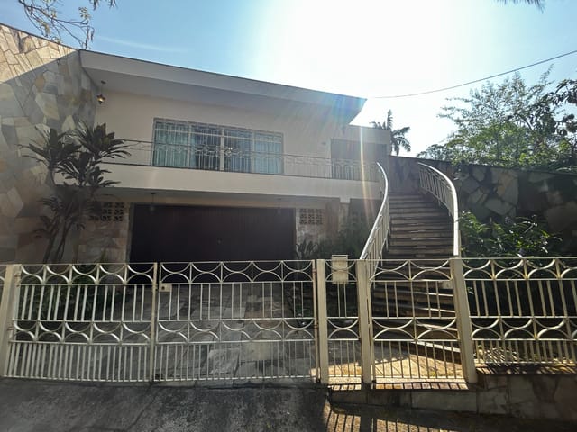 Foto do Casa - Casa para venda em Vila Albertina com 4 quartos, sendo 1 suíte , 240m² | Lares e Andares Imóveis
