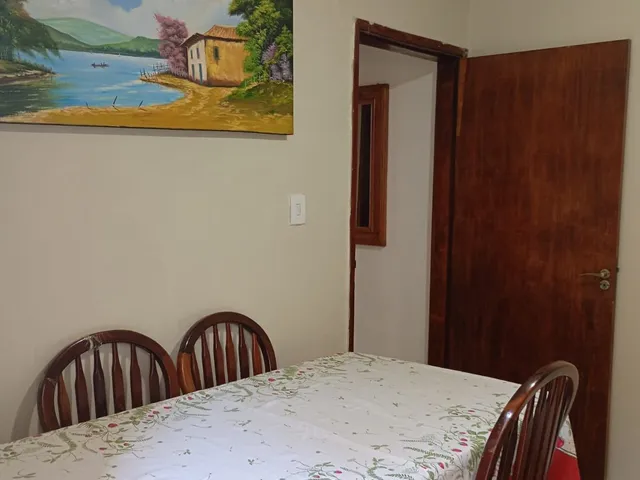 Casa 3 quartos e 2 banheiros, à venda, no bairro Parque Pinheiros em Taboão da Serra