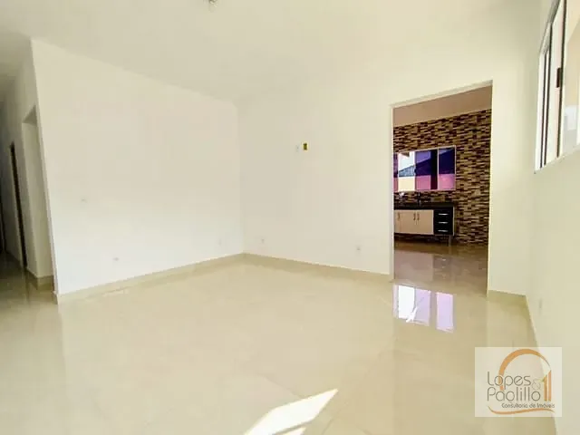 Casa com 212m² 3 quartos e 2 banheiros, à venda, no bairro Jardim Santa Fe em Bom Jesus dos Perdões