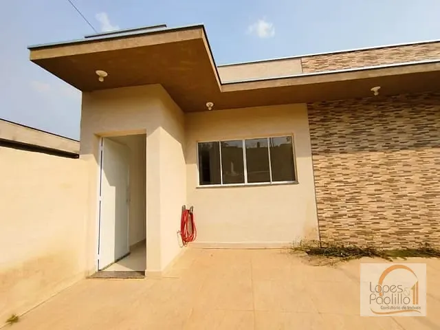 Casa com 212m² 3 quartos e 2 banheiros, à venda, no bairro Jardim Santa Fe em Bom Jesus dos Perdões