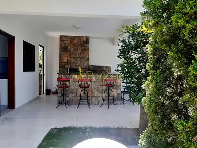 Casa com 622m² 5 quartos e 2 banheiros, à venda, no bairro Jardim Residencial Doutor Lessa em Pindamonhangaba