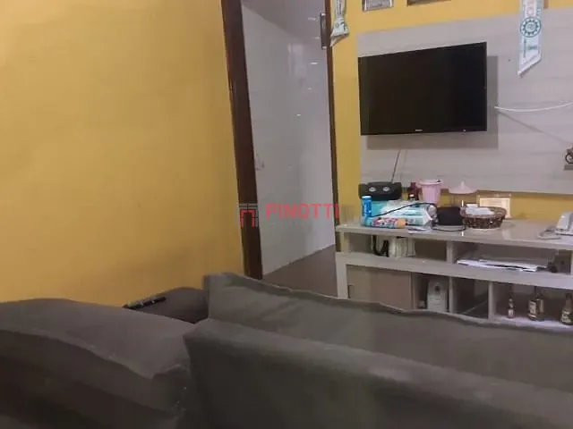 Casa 2 quartos e 2 banheiros, à venda, no bairro Paulicéia em São Bernardo do Campo