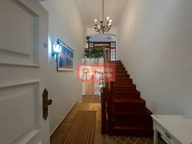 Casa com 1300m² 4 quartos e 5 banheiros, à venda, no bairro Alto da Boa Vista em São Paulo