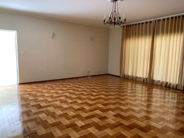 Casa com 815m² 6 quartos e 3 banheiros, à venda, no bairro Vila Maria Alta em São Paulo
