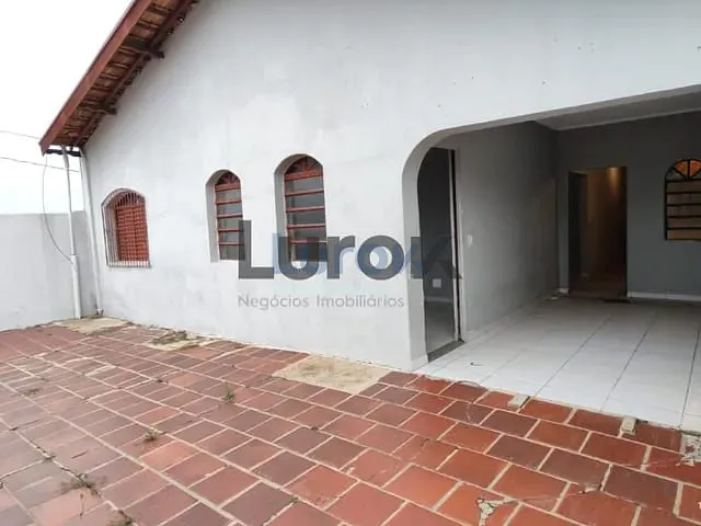 Casa com 353m² 3 quartos e 2 banheiros, à venda, no bairro Jardim Planalto de Viracopos em Campinas