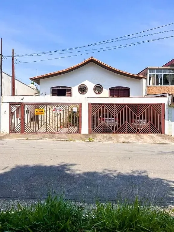 Casa, 3 quartos, 201 m² - Foto 1