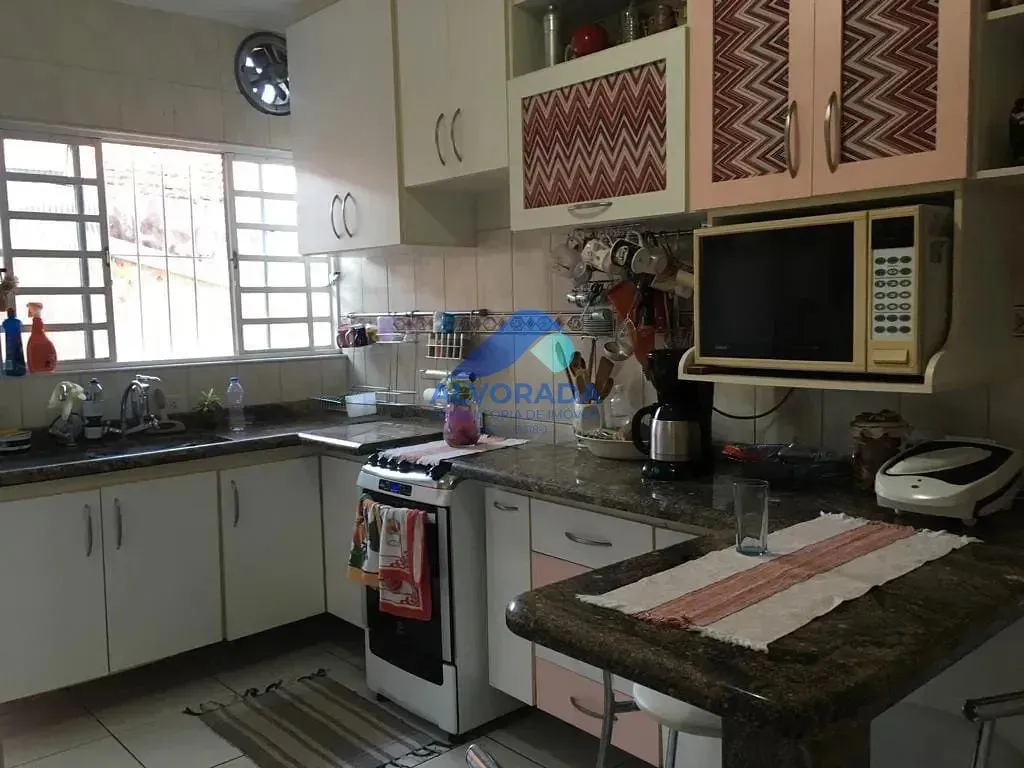 Casa, 3 quartos, 188 m² - Foto 1